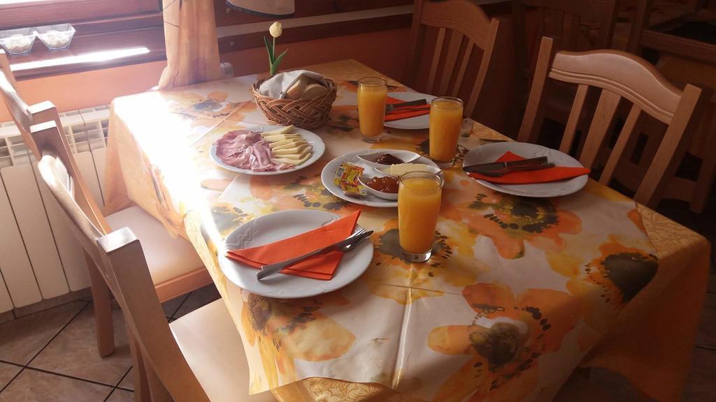 Gostisce Hedvika Hotel Kal-Koritnica Kültér fotó